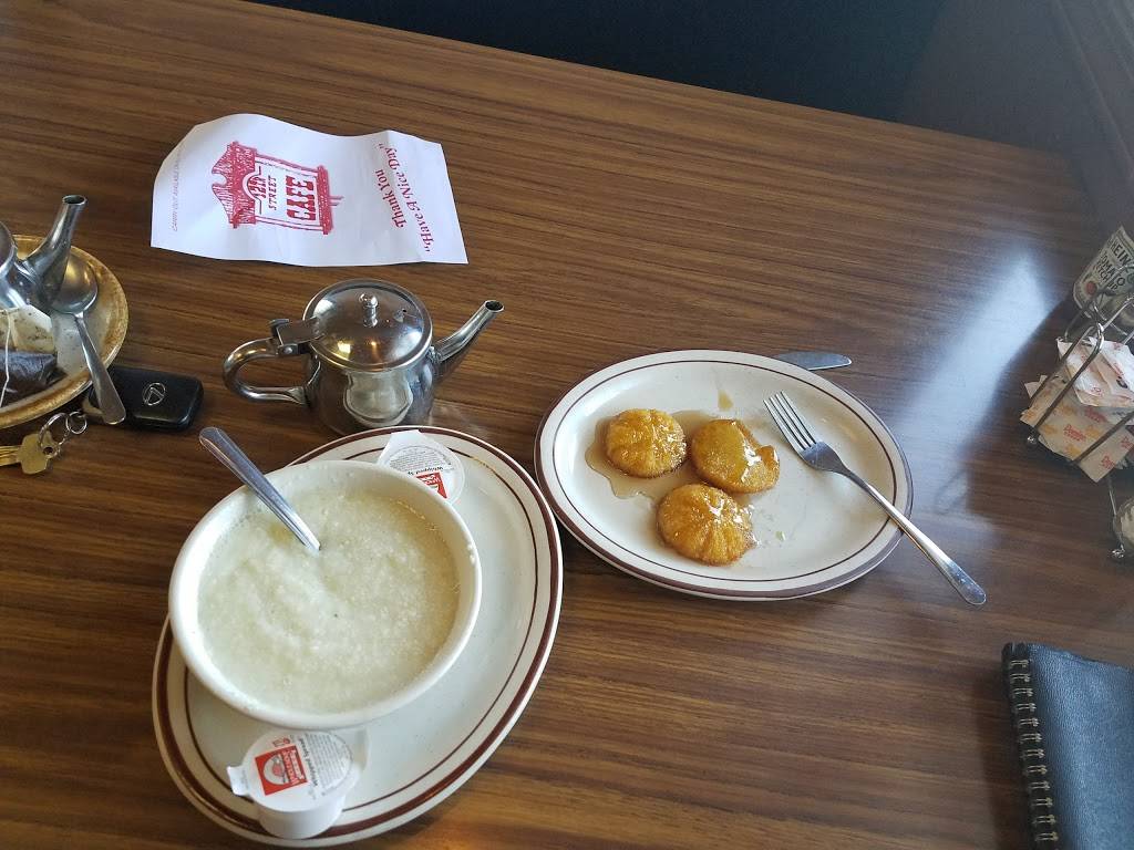 12th Street Cafe | restaurant | 1900 S Mock Ave, Muncie, IN 47302, USA | 7652861901 OR +1 765-286-1901