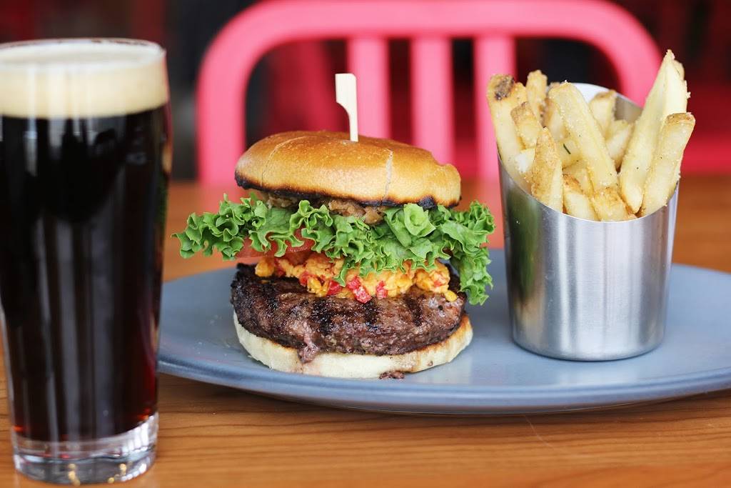 Sandy Point Beach House - Grand Rapids | restaurant | 822 Ottawa Ave NW, Grand Rapids, MI 49503, USA | 6164207724 OR +1 616-420-7724