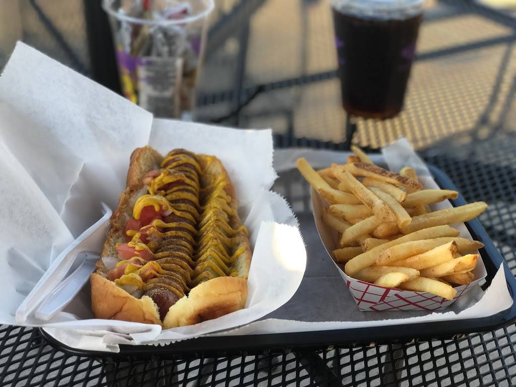 Dirty Dogz Hot Dogs | restaurant | 3720 Monticello Ct, OFallon, MO 63304, USA | 6362441132 OR +1 636-244-1132