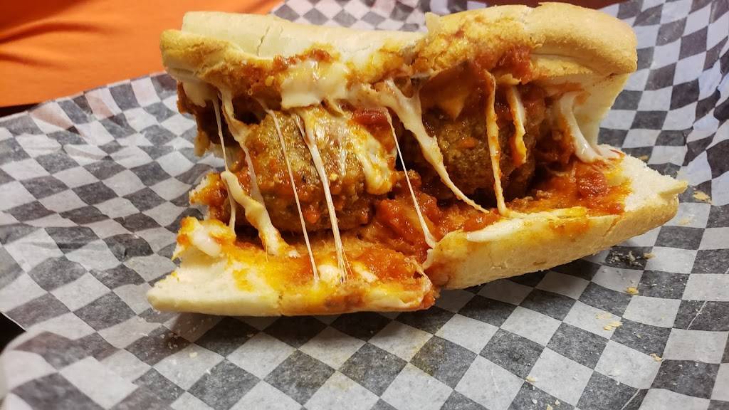 Campiones Taste of Chicago | restaurant | 179 Hancock St #208, Gallatin, TN 37066, USA | 6152066965 OR +1 615-206-6965