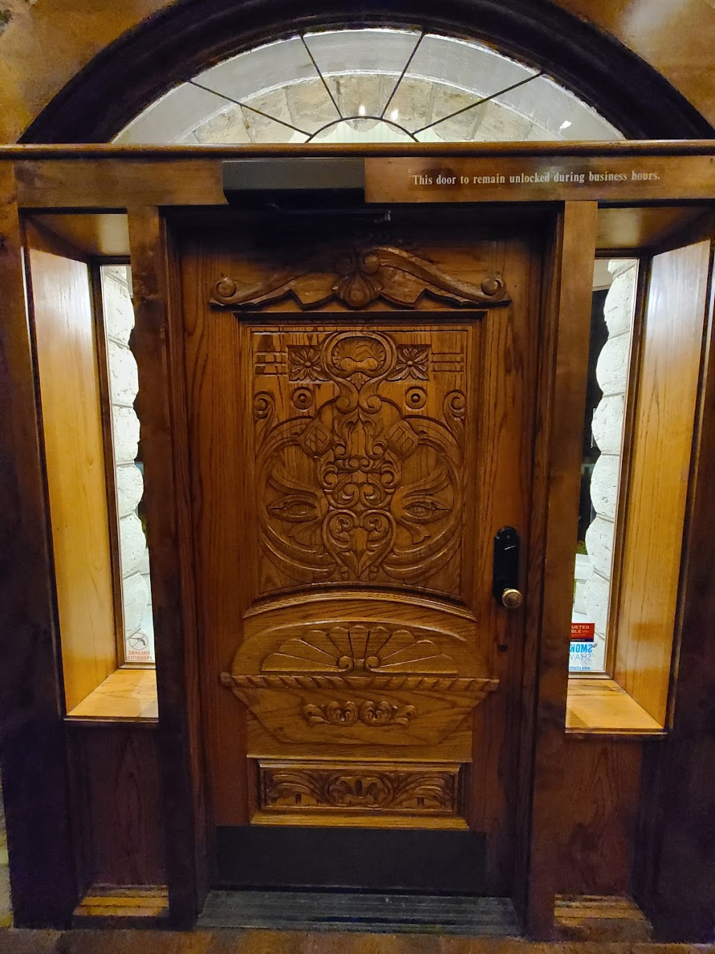 Wandering Vine at the Castle | restaurant | 12401 Johnson Dr, Shawnee, KS 66216, USA | 9133791300 OR +1 913-379-1300