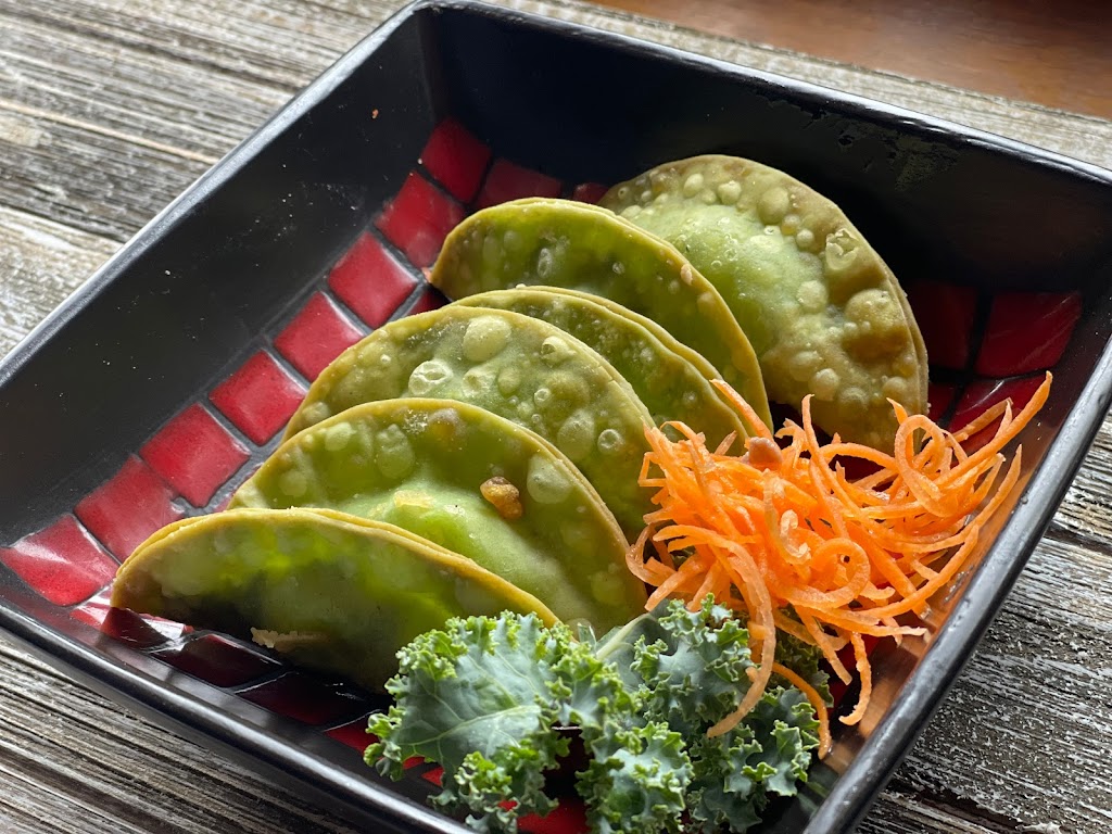 Sushi on me (chicago) | restaurant | 3220 W Grand Ave, Chicago, IL 60651, USA | 2242278703 OR +1 224-227-8703