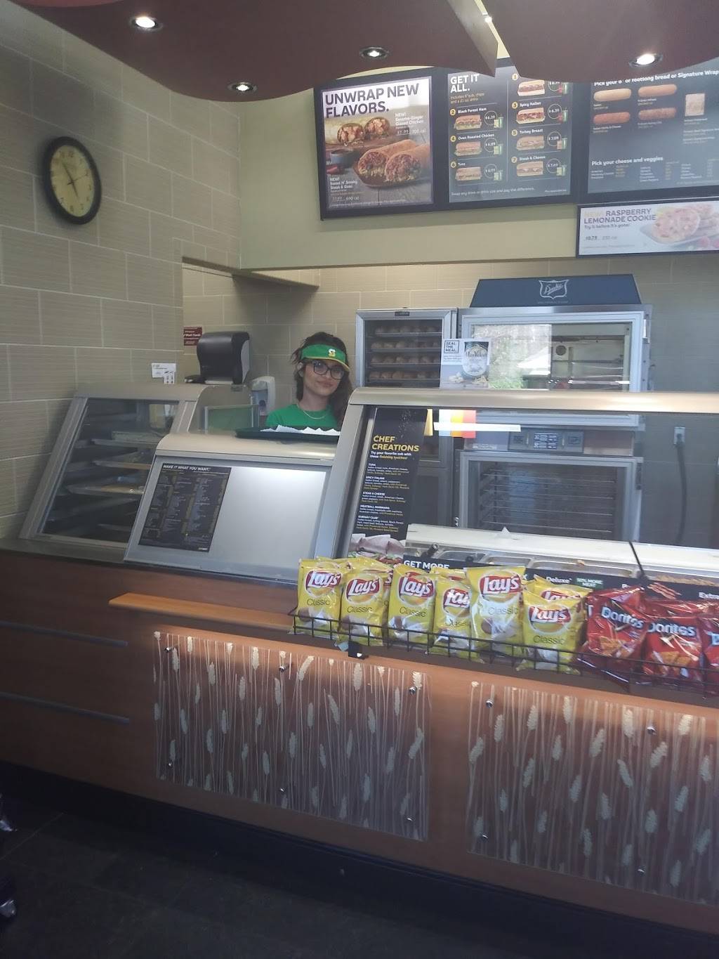 Subway | restaurant | 8810 Farrow Rd F, Columbia, SC 29203, USA | 8035635221 OR +1 803-563-5221