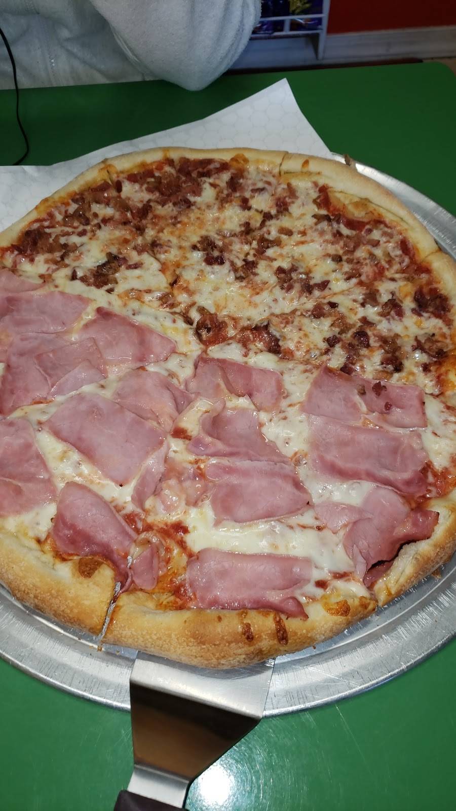 King of Cheesy Pizza | meal delivery | 841 Washington St, Reading, PA 19601, USA | 6103707407 OR +1 610-370-7407