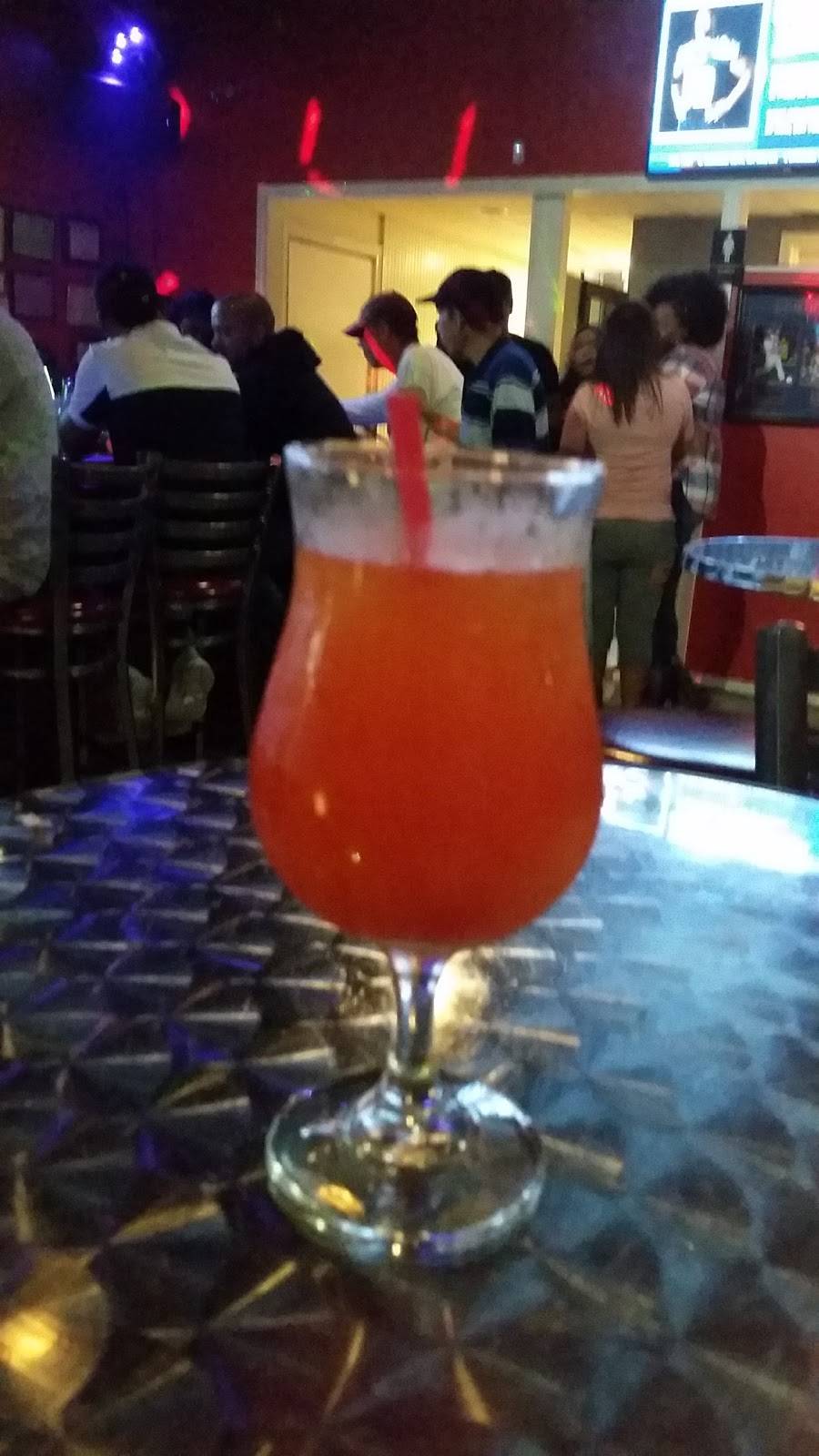 Malecon Bar & Restaurante | restaurant | 137 Chestnut St, Springfield, MA 01104, USA | 4132858407 OR +1 413-285-8407