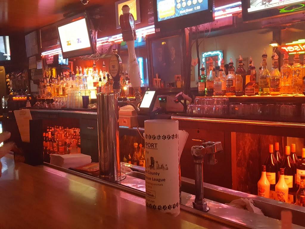 Dennys Blue Angel | restaurant | 3268 Belmont St, Bellaire, OH 43906, USA | 7406764810 OR +1 740-676-4810