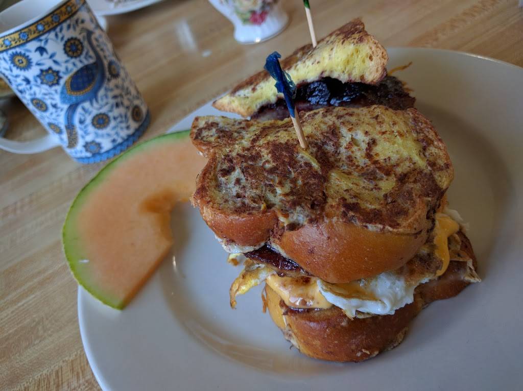 Hummingbird House | restaurant | 310 NJ-94, Newton, NJ 07860, USA | 9733000333 OR +1 973-300-0333