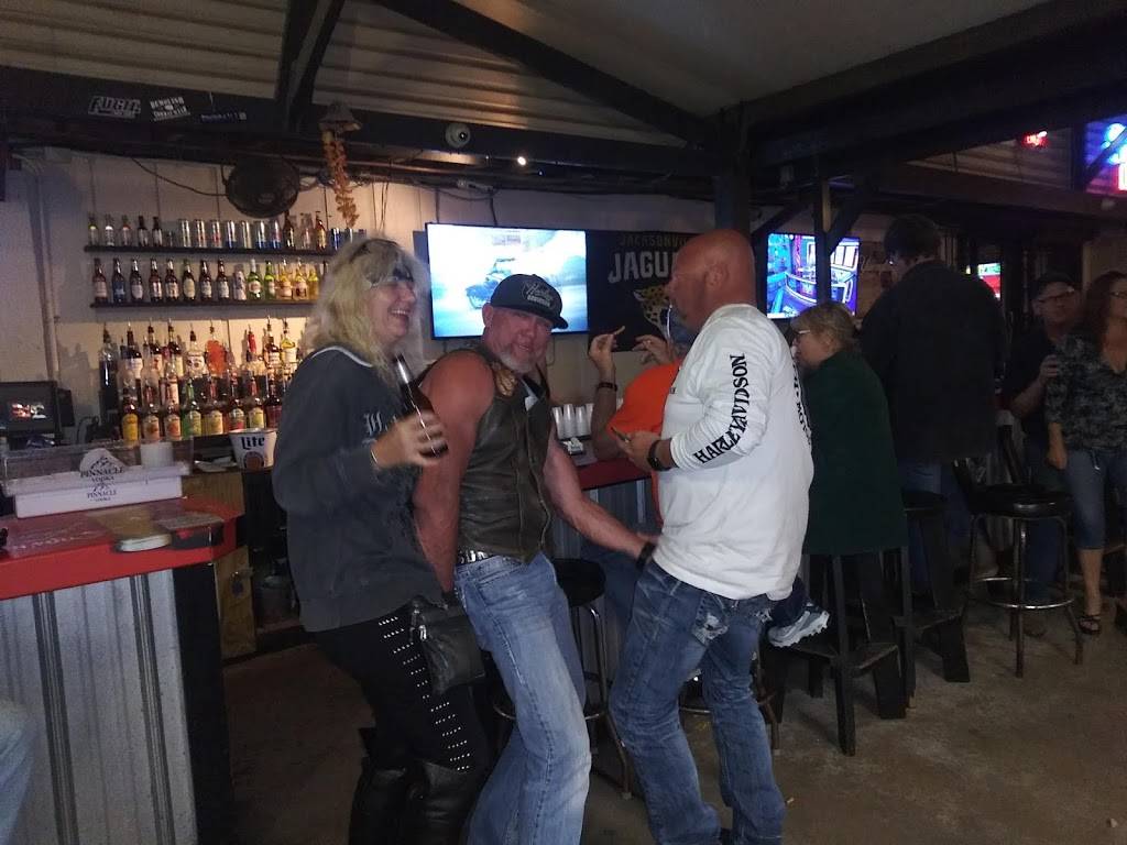 Doghouse Bar & Grill | restaurant | 3400 S Nova Rd, Port Orange, FL 32129, USA | 3868727291 OR +1 386-872-7291