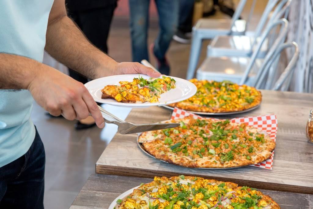 Curry Pizza House | restaurant | 1806 Milmont Dr, Milpitas, CA 95035, USA | 4089567900 OR +1 408-956-7900