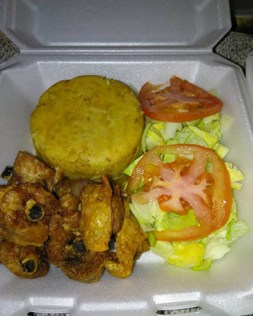 Monchos Tripletas Place | restaurant | 1008 Cooper Square Cir apt 173, Arlington, TX 76013, USA | 8179832615 OR +1 817-983-2615