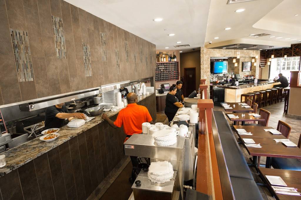 Delia’s Alexandria | restaurant | 209 Swamp Fox Rd, Alexandria, VA 22331, USA | 7033290006 OR +1 703-329-0006