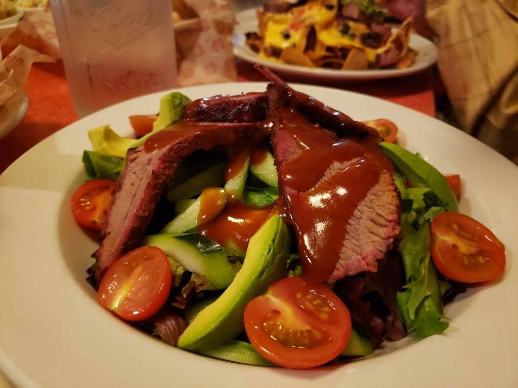 Lucilles Smokehouse Bar-B-Que | restaurant | 23760 El Toro Rd, Lake Forest, CA 92630, USA | 9495817427 OR +1 949-581-7427