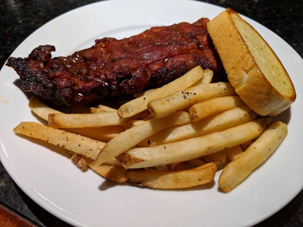 Smokey Bones Bar & Fire Grill | restaurant | 809 S University Dr, Plantation, FL 33324, USA | 9544743833 OR +1 954-474-3833