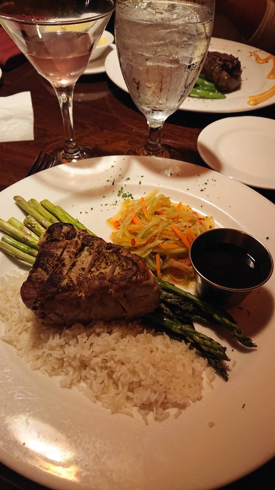 Middle Grounds Grill | restaurant | 10925 Gulf Blvd, Treasure Island, FL 33706, USA | 7273604253 OR +1 727-360-4253