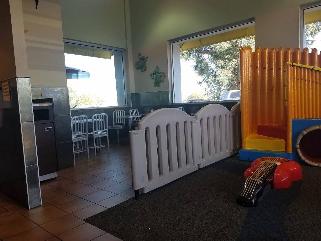 McDonalds | cafe | 4495 N Oracle Rd, Tucson, AZ 85705, USA | 5208886790 OR +1 520-888-6790
