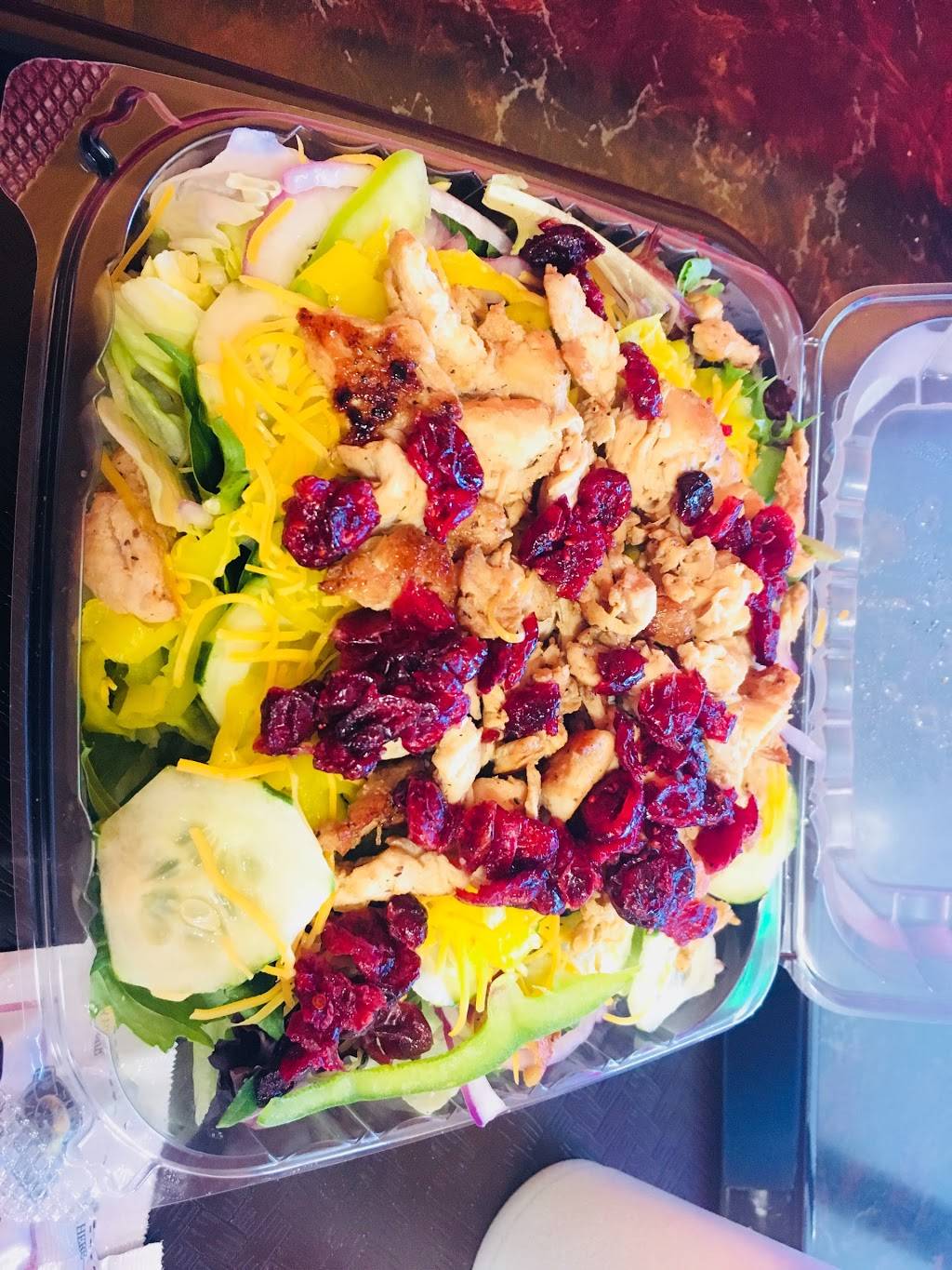 Americas Best Wings | restaurant | 4734 Finlay St, Henrico, VA 23231, USA | 8045284730 OR +1 804-528-4730