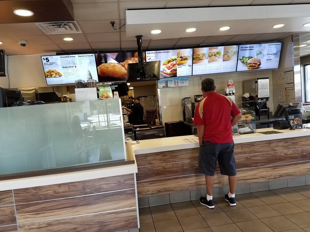 McDonalds | cafe | 1089 N Lemoore Ave, Lemoore, CA 93245, USA | 5599245600 OR +1 559-924-5600