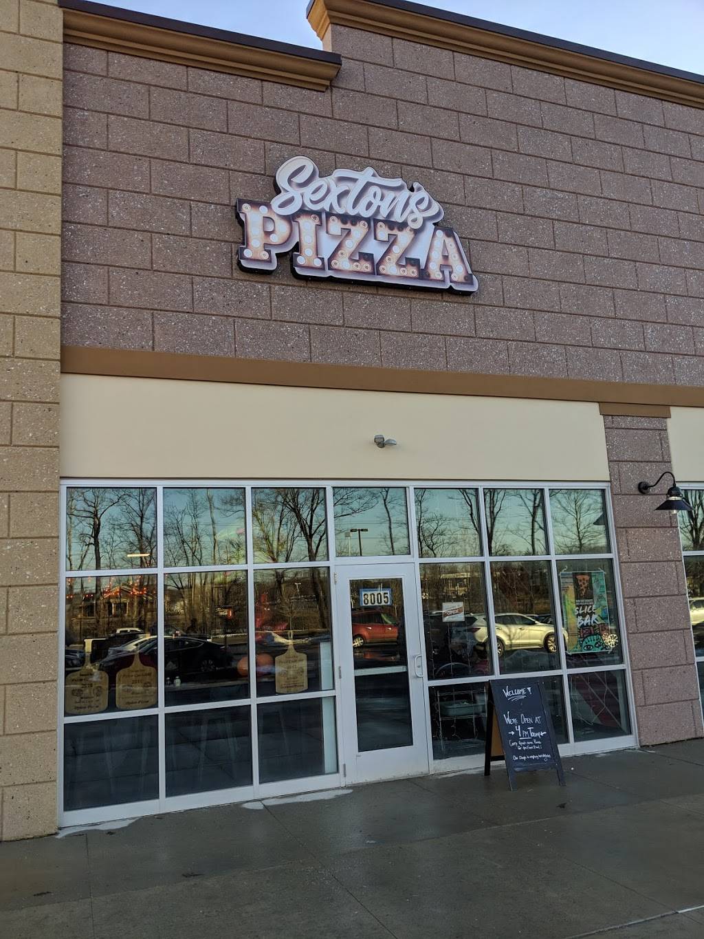 Sextons Pizza | restaurant | 8005 E Broad St, Reynoldsburg, OH 43068, USA | 6147516464 OR +1 614-751-6464