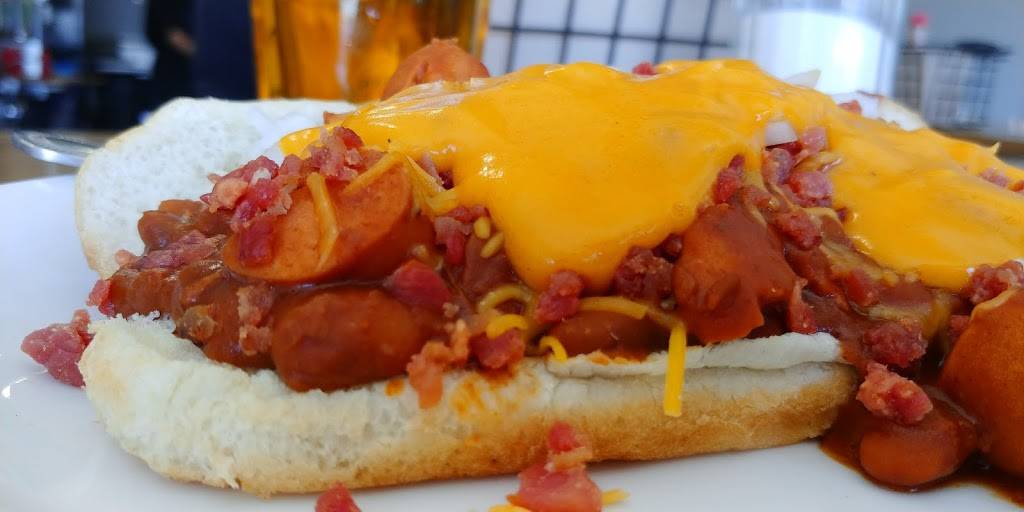 The Wienery | restaurant | 715 56th St, Sacramento, CA 95819, USA | 9164550497 OR +1 916-455-0497