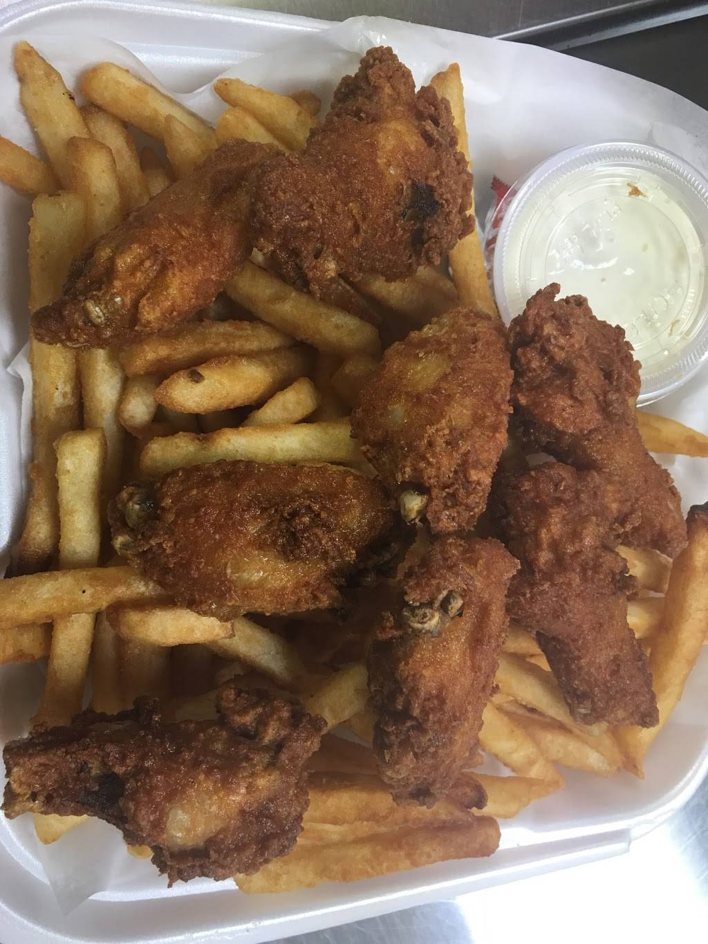 Sammys House of Pizza Restaurant | restaurant | 1388 Mineral Spring Ave, North Providence, RI 02904, USA | 4013537827 OR +1 401-353-7827