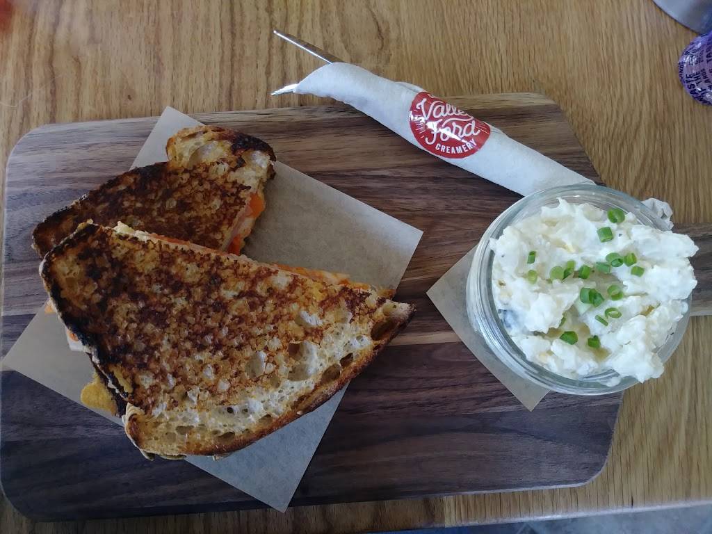 Valley Ford Cheese and Creamery | restaurant | 14390 Valley Ford Rd, Valley Ford, CA 94972, USA | 7072935636 OR +1 707-293-5636