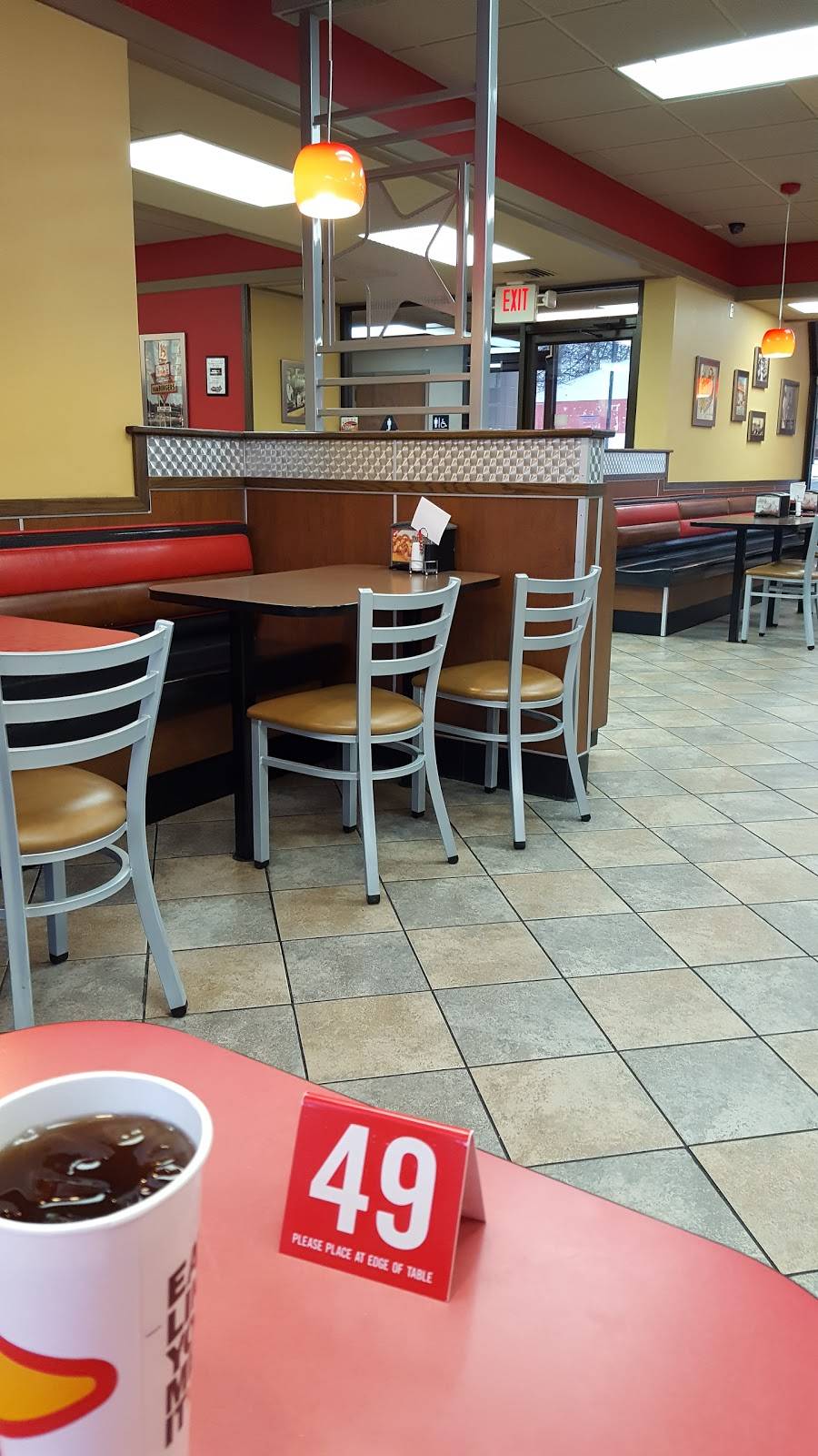 Hardees | restaurant | 549 E Main St, Danville, IN 46122, USA | 3177455716 OR +1 317-745-5716