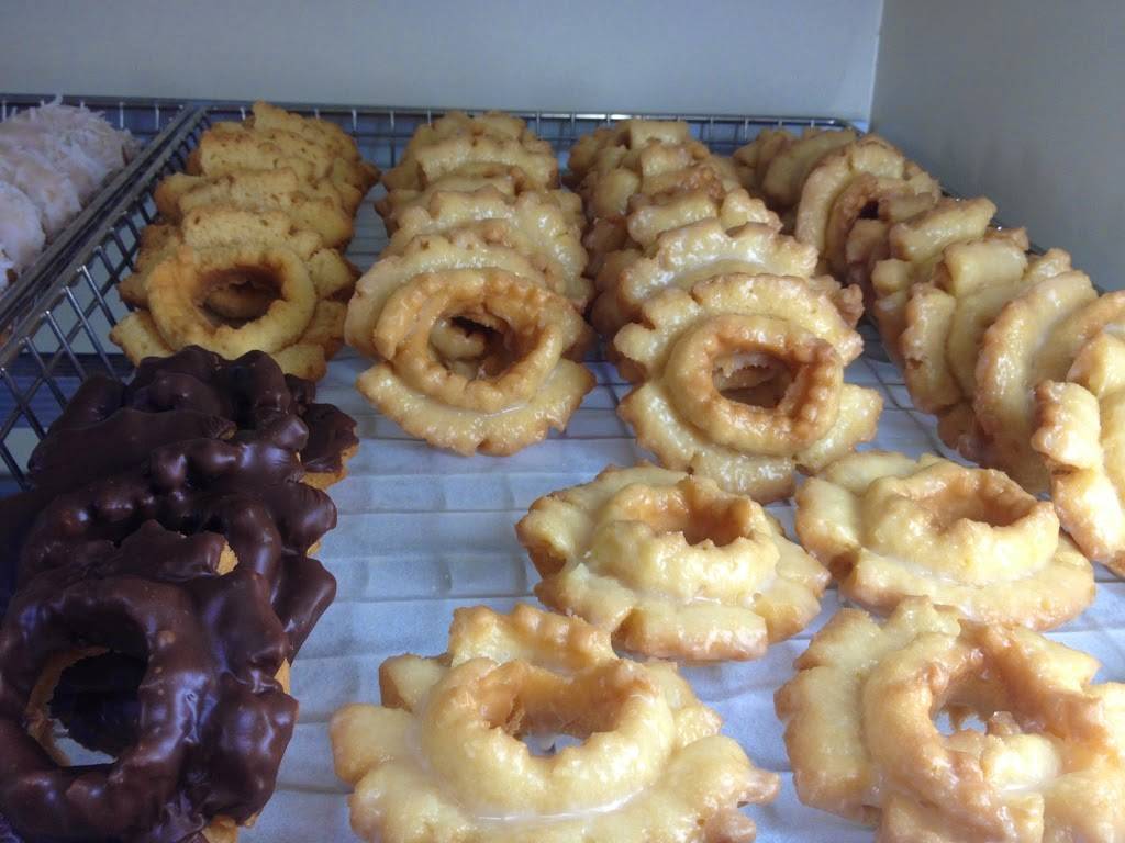 Dip-A-Dee-Donuts | bakery | 1376 W N Blvd, Leesburg, FL 34748, USA | 3524604266 OR +1 352-460-4266