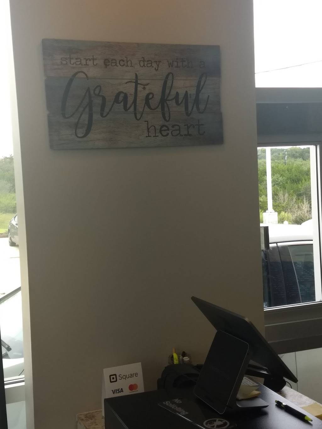 Snowflake Donuts | restaurant | 04709-400-0011, Boerne, TX 78015, USA | 2103103072 OR +1 210-310-3072