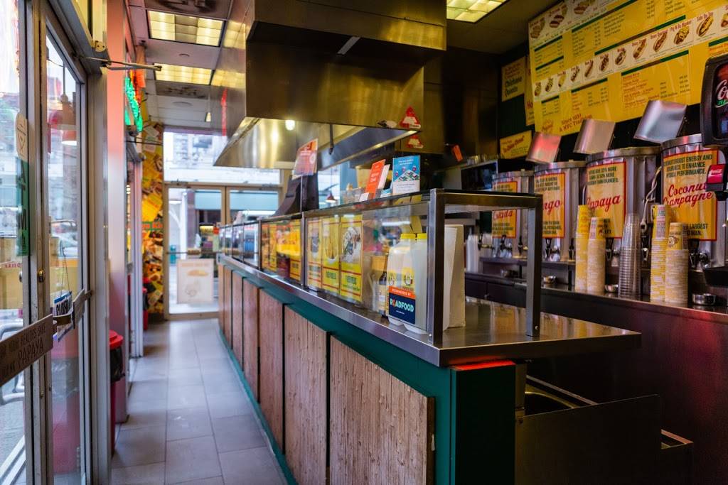 Papaya King | restaurant | 179 East 86th St, New York, NY 10028, USA | 2123690648 OR +1 212-369-0648