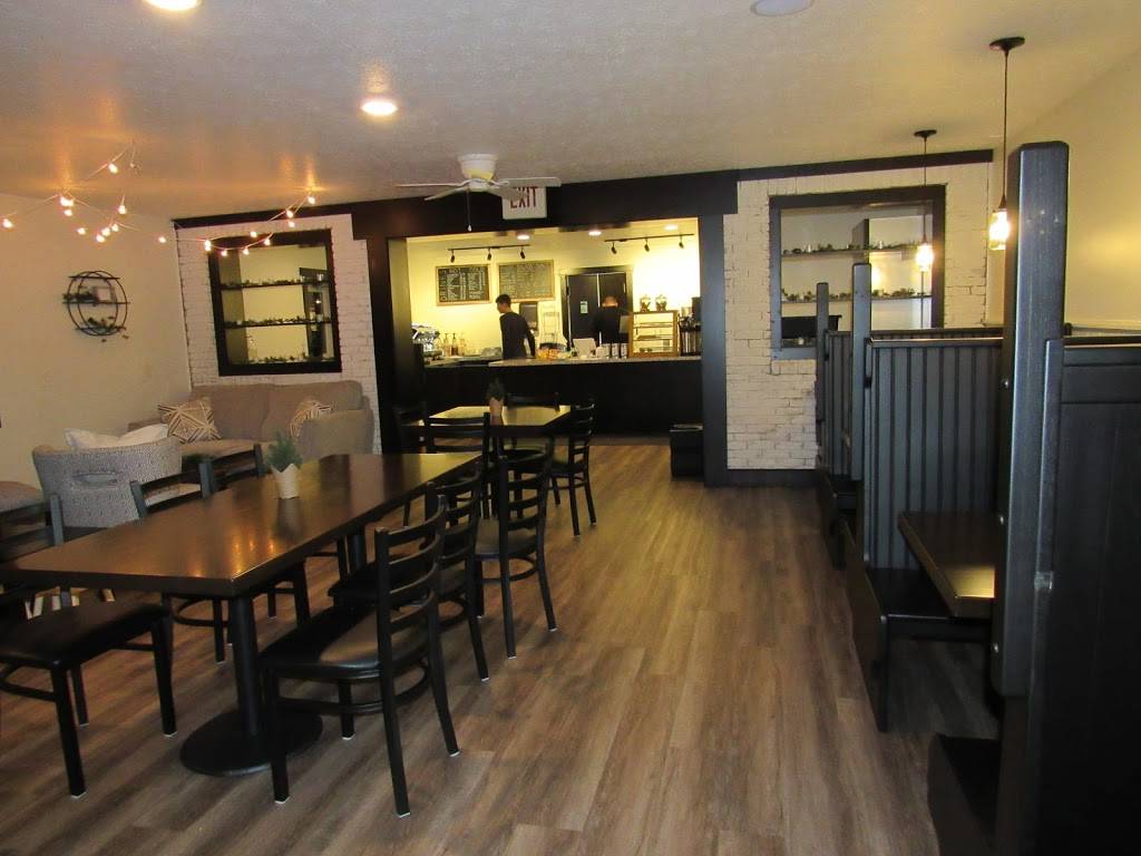 Cafe 8:32 | cafe | 108 E Main St, Wilmot, OH 44689, USA | 3307564031 OR +1 330-756-4031