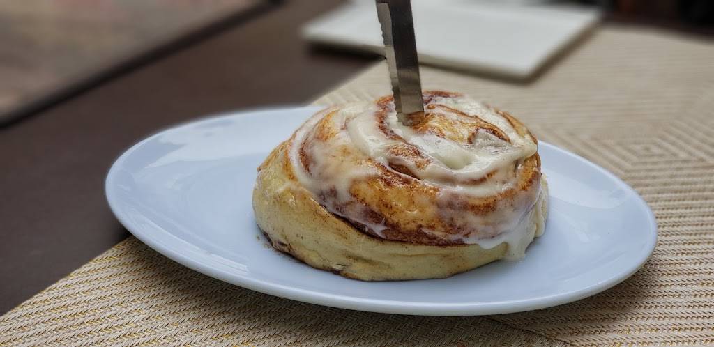 Scarlett Begonia | restaurant | 11 W Victoria St #10, Santa Barbara, CA 93101, USA | 8057702143 OR +1 805-770-2143