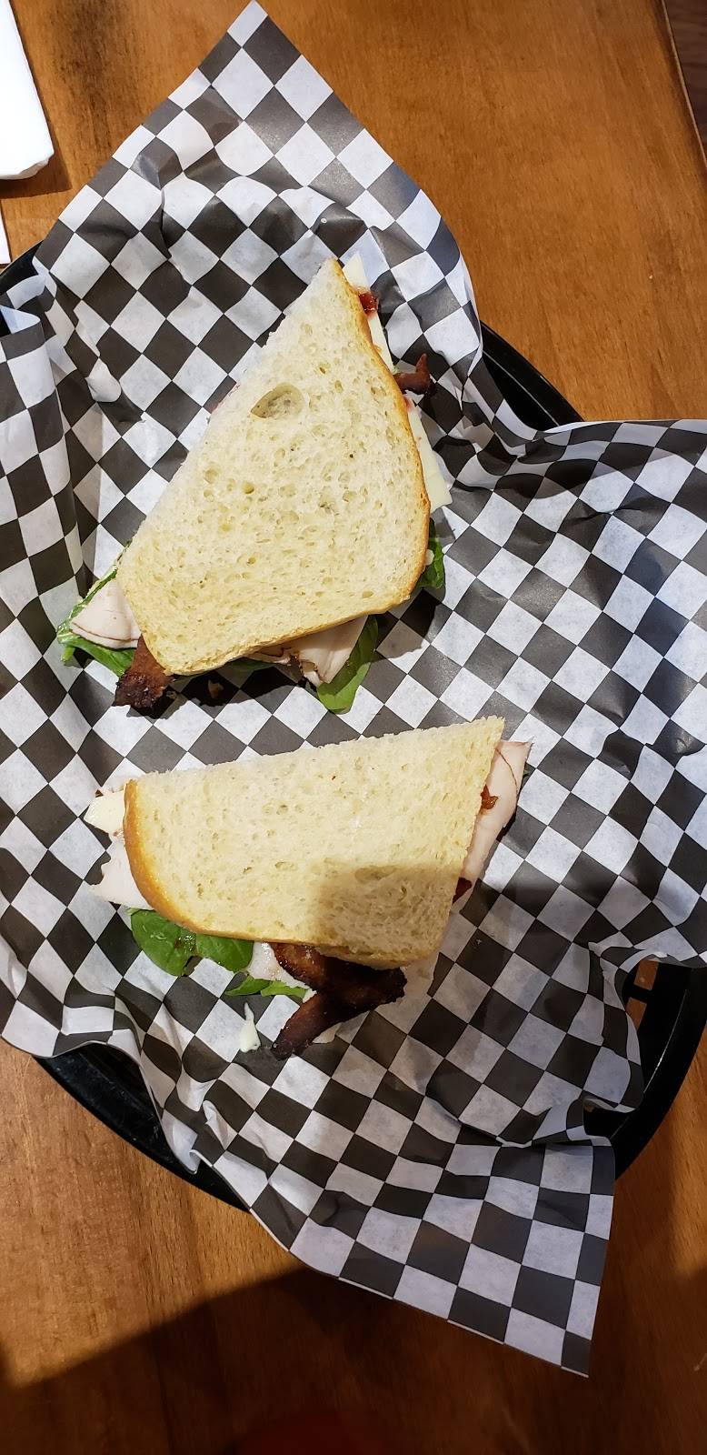 A Common Table | restaurant | 3496 N High St, Columbus, OH 43214, USA | 6148241887 OR +1 614-824-1887