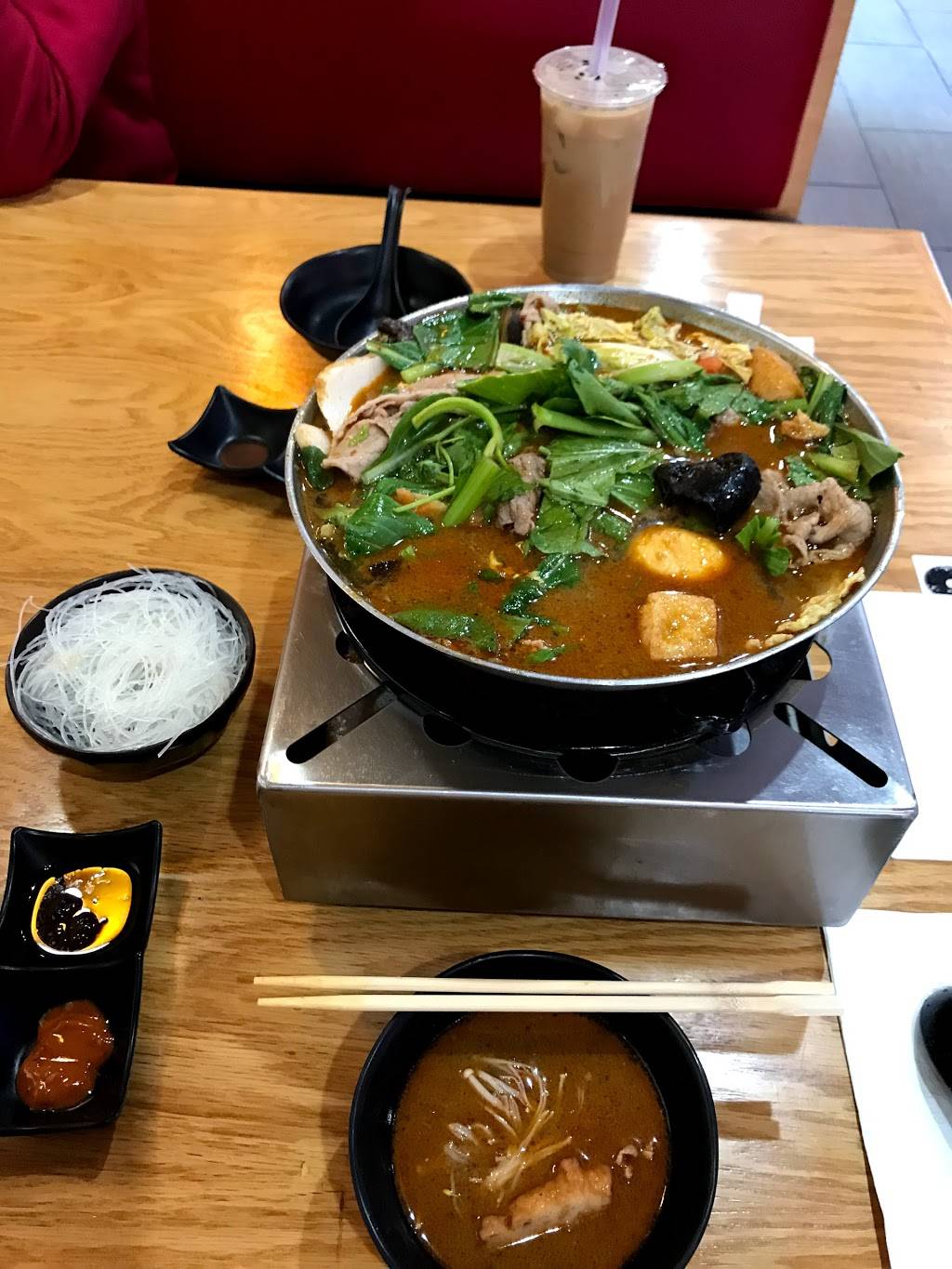 Boiling Wok | restaurant | Unnamed Road, Carrollton, TX 75006, USA | 9723237998 OR +1 972-323-7998