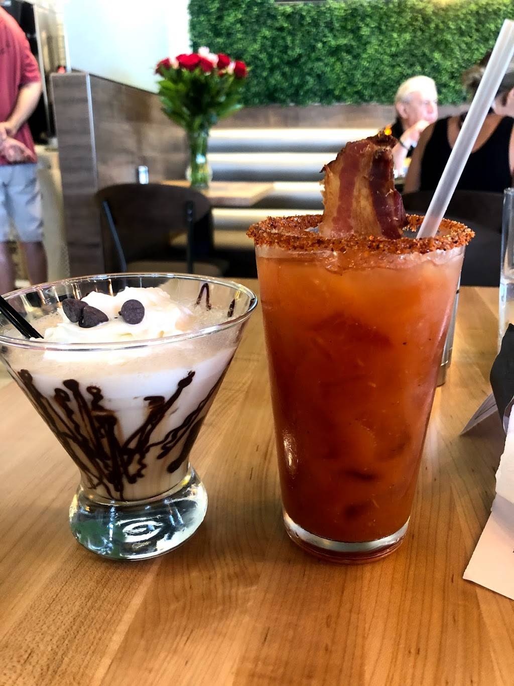 Yolk Cafe | restaurant | 20811 N Cave Creek Rd Ste #101, Phoenix, AZ 85024, USA | 6026109655 OR +1 602-610-9655