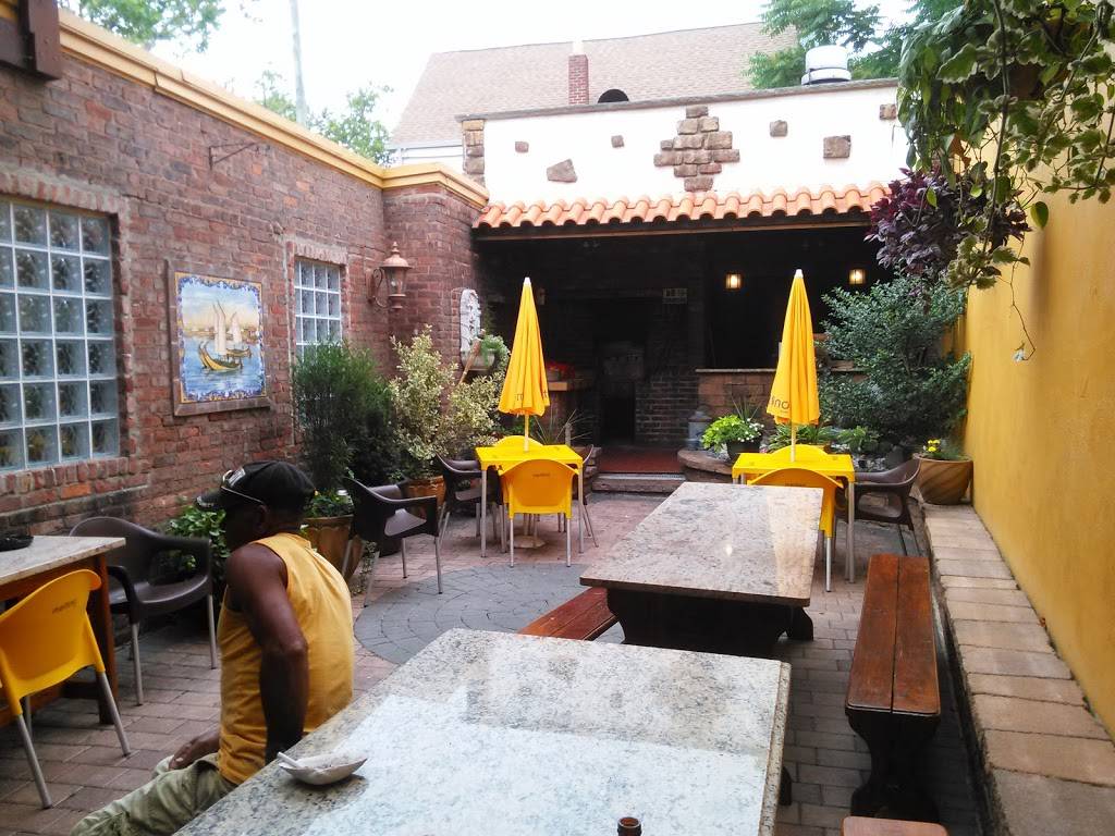 Wilson Restaurant and Cafe | restaurant | 147 Wilson Ave, Newark, NJ 07105, USA | 9735894443 OR +1 973-589-4443