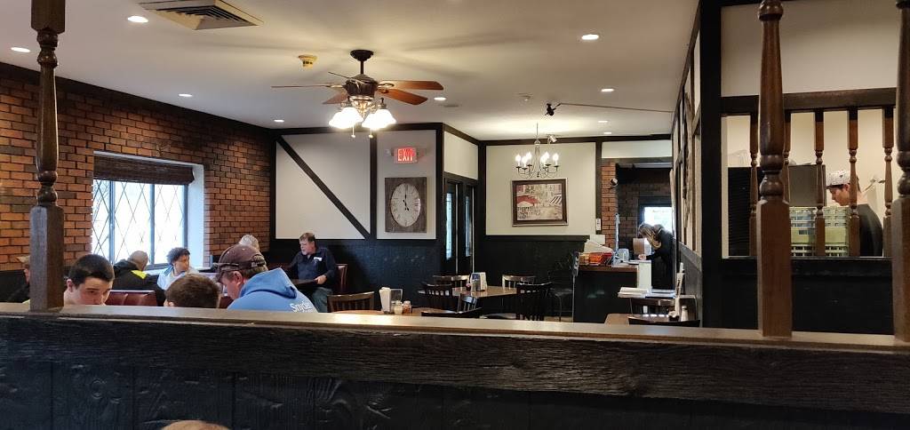 Tats Pizzeria | restaurant | 2440 Maysville Pike, Zanesville, OH 43701, USA | 7404546261 OR +1 740-454-6261