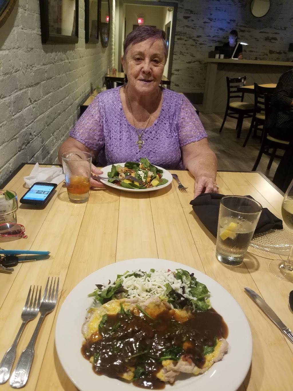 Malias | restaurant | 120 Laurens St SW, Aiken, SC 29801, USA | 8036433086 OR +1 803-643-3086