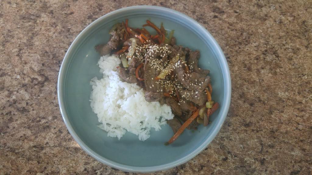 Sakura Mart | restaurant | 2450 E 71st St, Indianapolis, IN 46240, USA | 3177261755 OR +1 317-726-1755