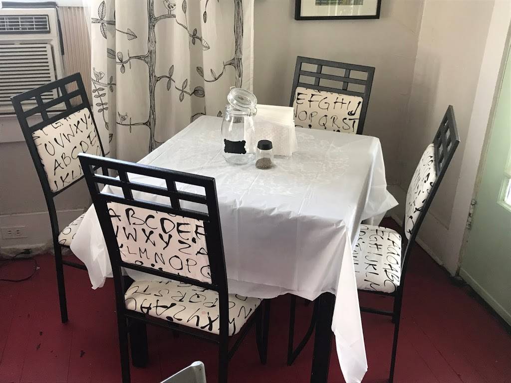 Jim & Samellas Restaurant | restaurant | 841 Bullington Ave, Memphis, TN 38106, USA | 9012658761 OR +1 901-265-8761