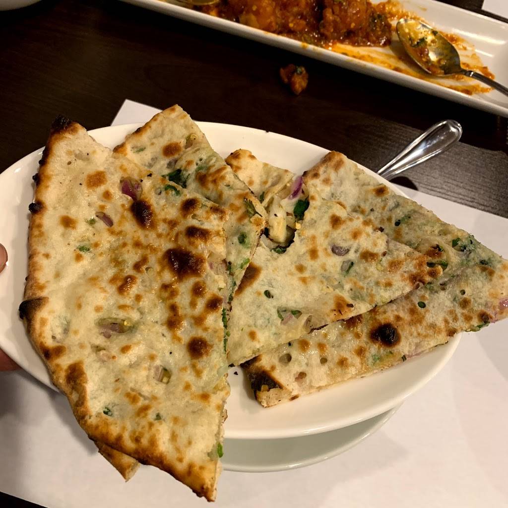 Siri Indian Restaurant | restaurant | 1520 W Taylor St, Chicago, IL 60607, USA | 3127667474 OR +1 312-766-7474