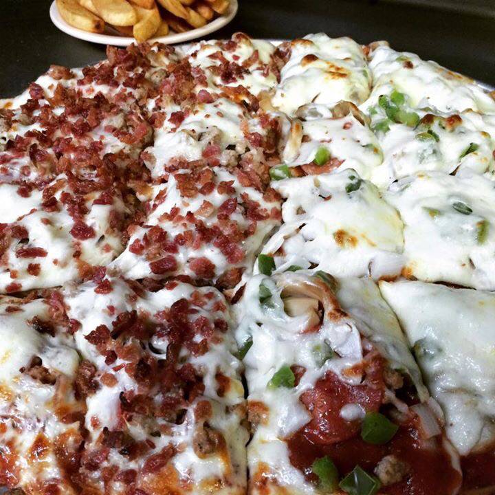 Angilos Pizza | restaurant | 1725 Berry Blvd, Louisville, KY 40215, USA | 5023670580 OR +1 502-367-0580