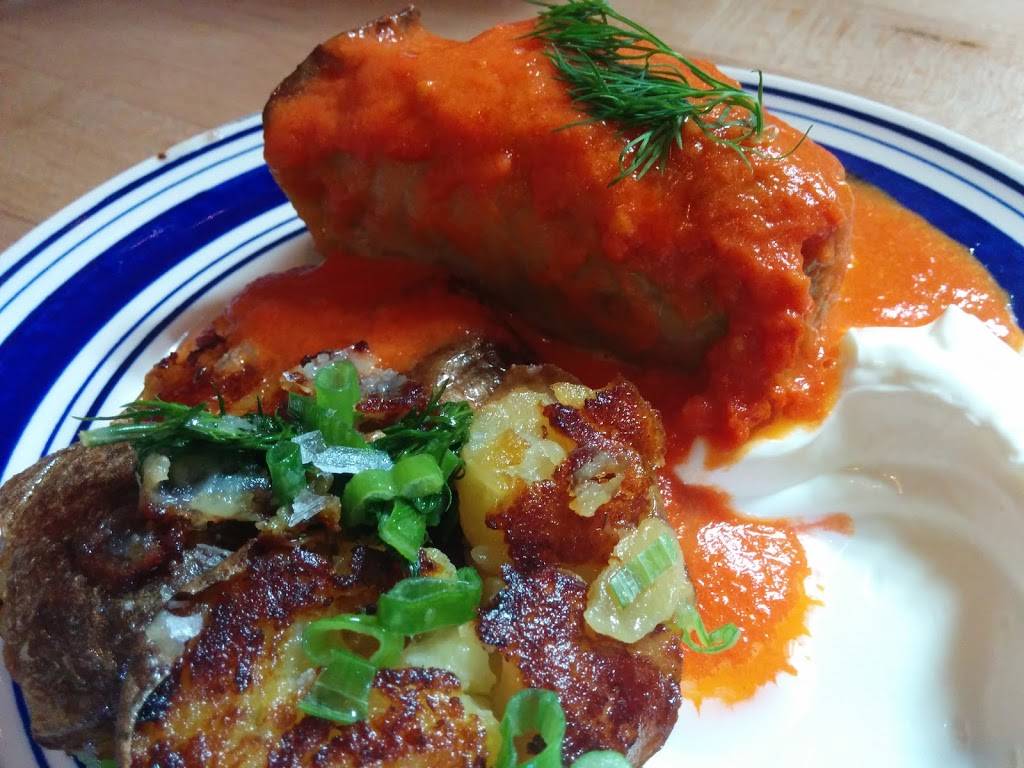 Mom-Moms Kitchen | restaurant | 2551 Orthodox St, Philadelphia, PA 19137, USA | 2156137781 OR +1 215-613-7781