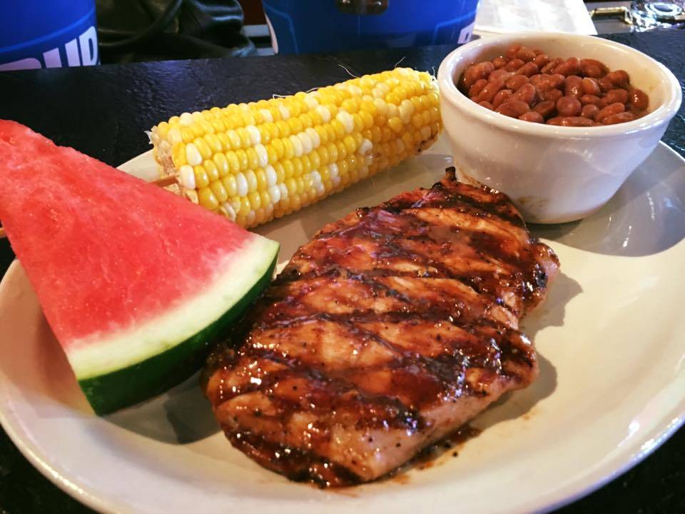 Frankies Too | restaurant | 7376 McLaughlin Rd, Falcon, CO 80831, USA | 7194958707 OR +1 719-495-8707