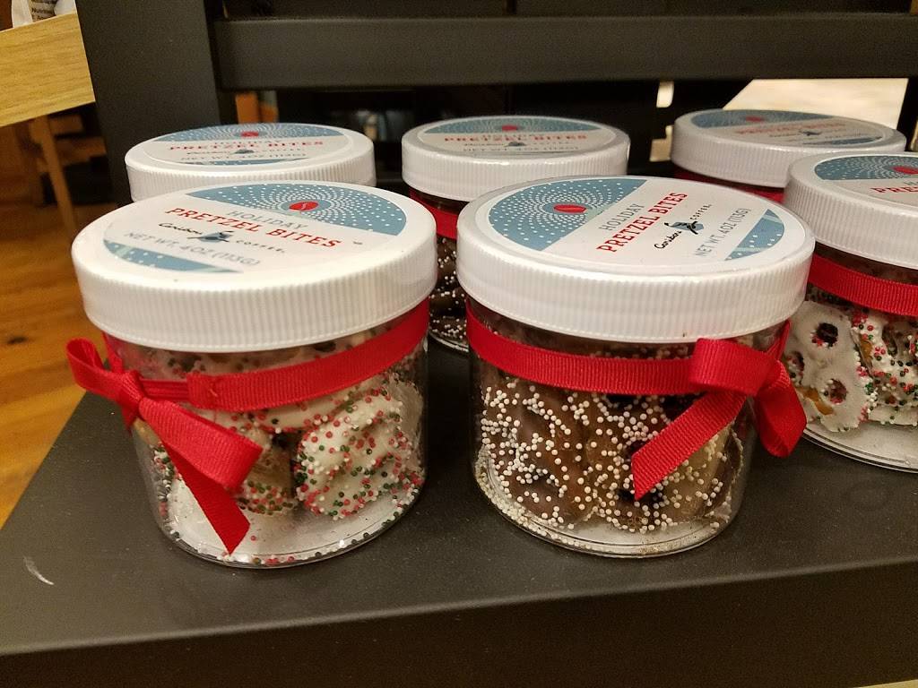 Caribou Coffee | cafe | 7145 E Point Douglas Rd S, Cottage Grove, MN 55016, USA | 6517680794 OR +1 651-768-0794