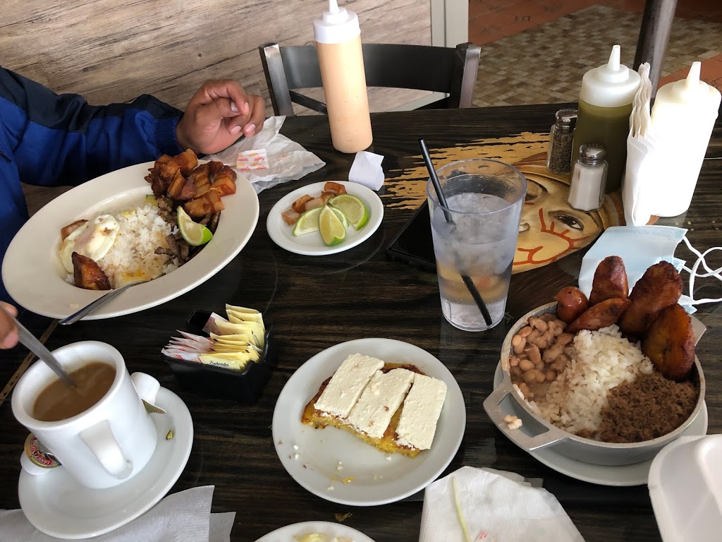 Sacha’s Cafe | restaurant | 598 Pendleton St, Greenville, SC 29601, USA | 8642438652 OR +1 864-243-8652