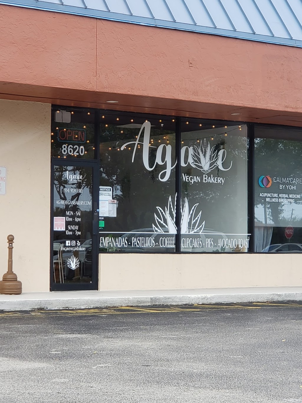 Agave Vegan Bakery | restaurant | 8620 Griffin Rd, Cooper City, FL 33328, USA | 9549095380 OR +1 954-909-5380