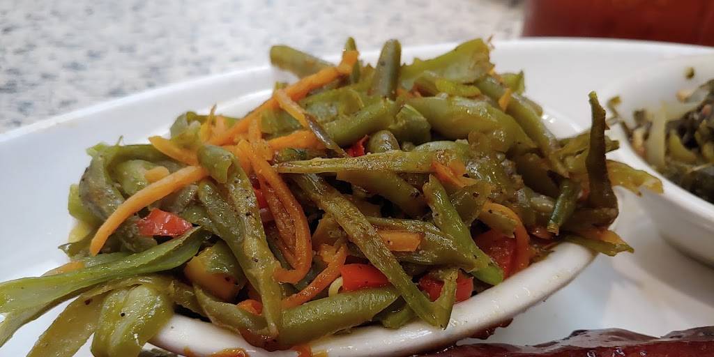 Lucilles Smokehouse Bar-B-Que | restaurant | 2701 Ming Ave #260, Bakersfield, CA 93304, USA | 6618327427 OR +1 661-832-7427