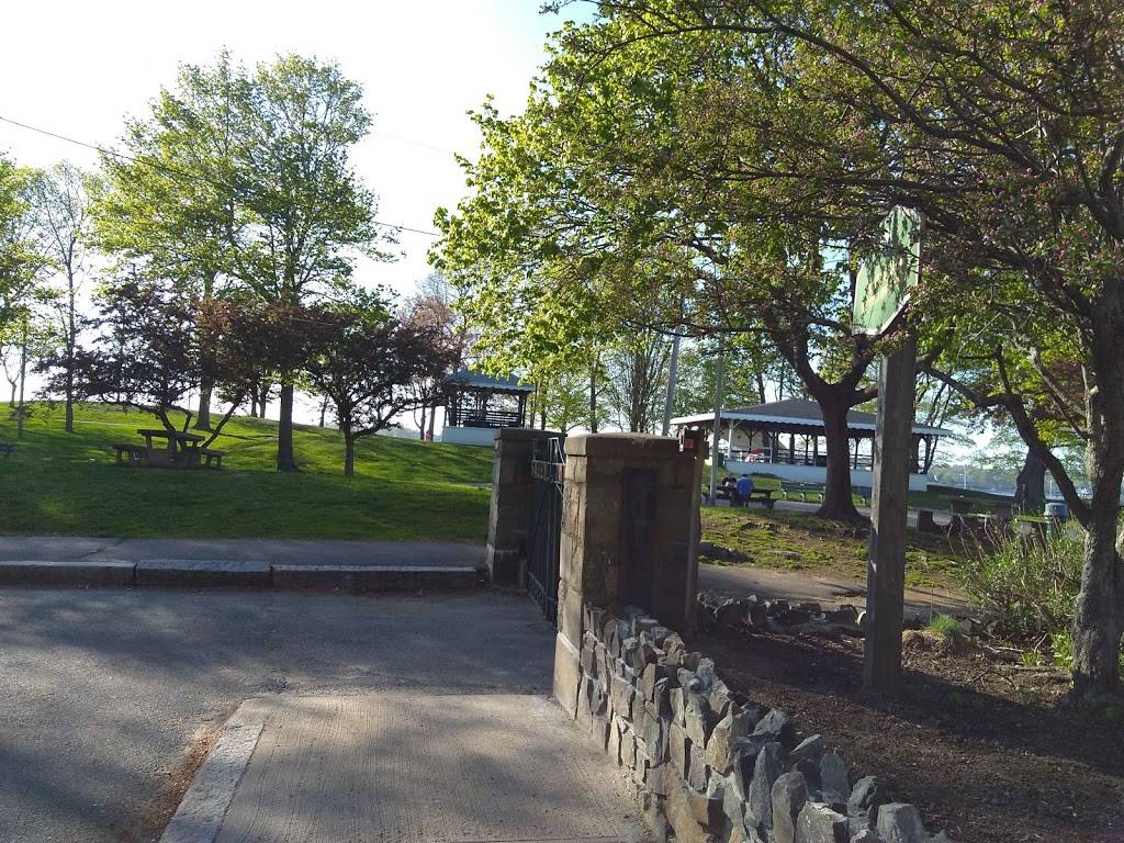 E.W. Hobbs, Inc. | restaurant | 207 Fort Ave, Salem, MA 01970, USA | 9787457691 OR +1 978-745-7691