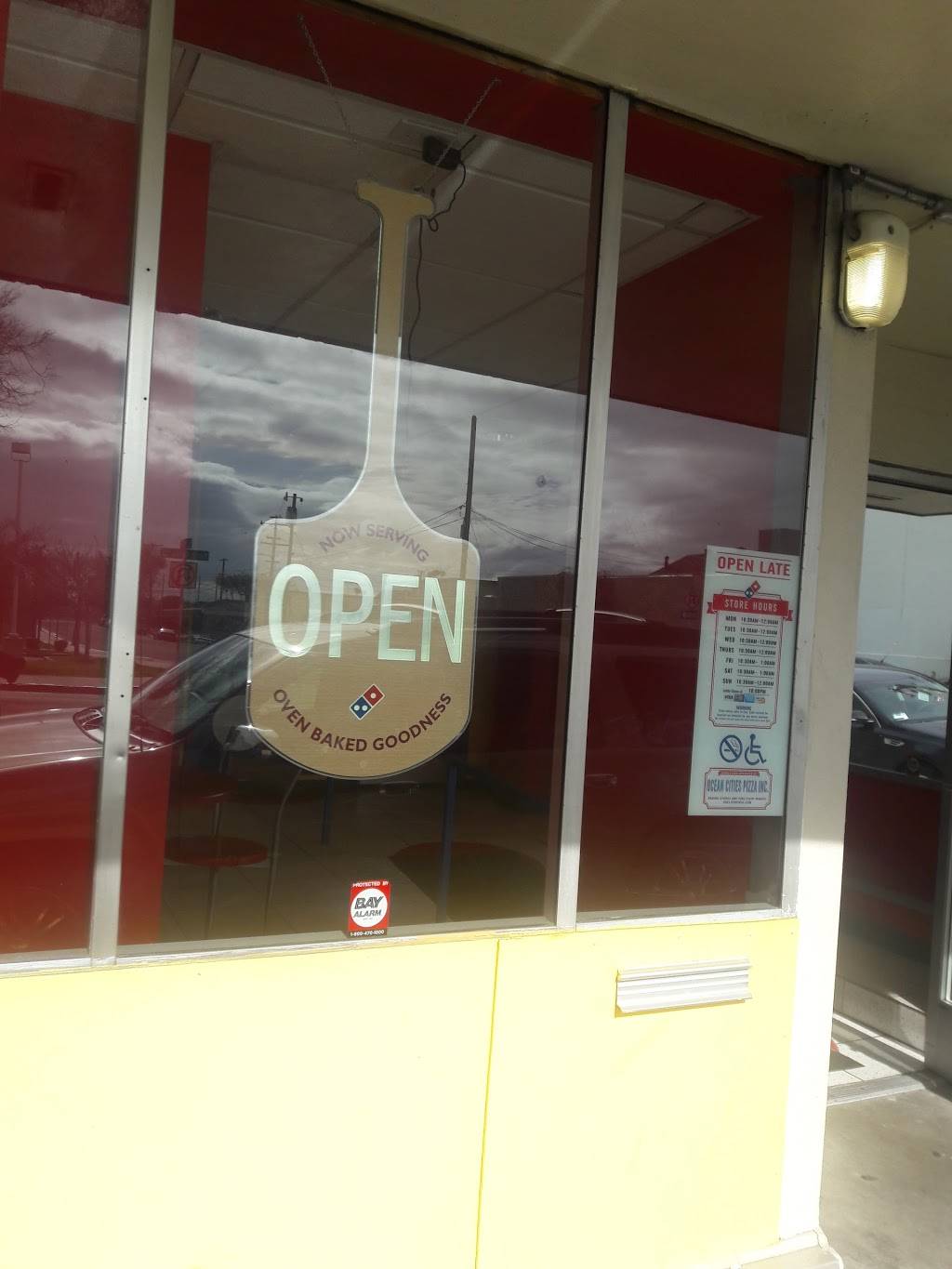 Dominos Pizza | meal delivery | 3431 Macdonald Ave, Richmond, CA 94805, USA | 5102326300 OR +1 510-232-6300