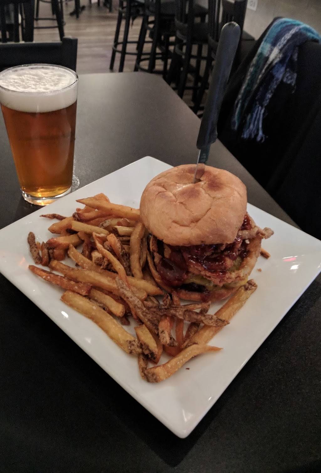 Chug & Grub | restaurant | 13500 NC-50 suite 107, Surf City, NC 28445, USA | 9103290555 OR +1 910-329-0555